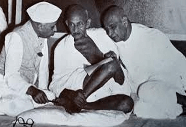 पटेल को भुलाने की साजिश : नेहरू परिवार की ऐतिहासिक अनदेखी पर सवाल