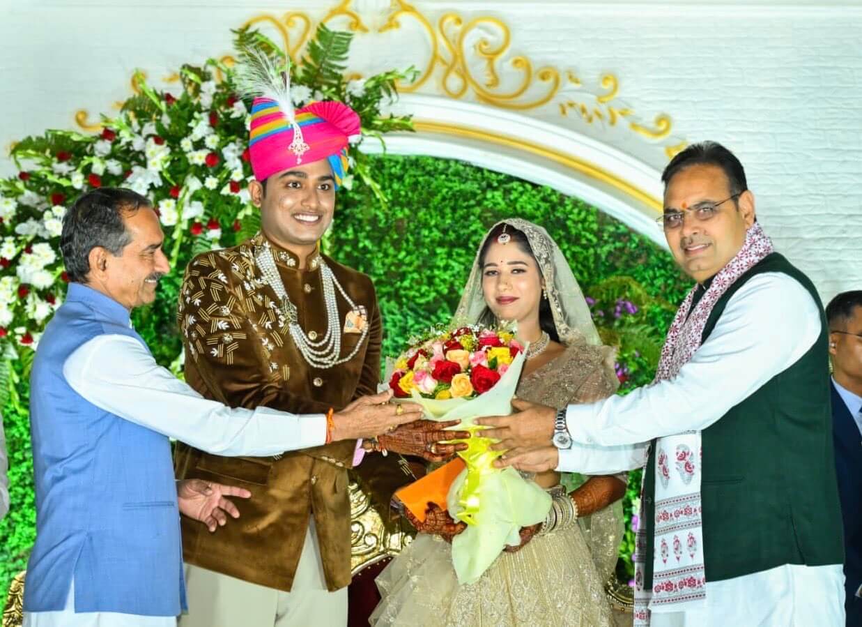 मुख्यमंत्री भजनलाल शर्मा ने पाली में भाजपा प्रदेशाध्यक्ष मदन राठौड़ के पुत्र के विवाह में दी शुभकामनाएं
