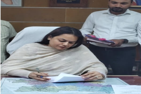 टोंक की नई कलक्टर टीना डाबी ने संभाला कार्यभार: आमजन को राहत और त्वरित समाधान पर जोर