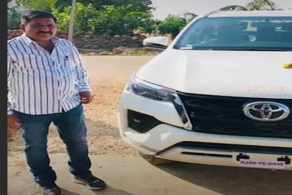 कोटा में फॉर्च्यूनर चलाते समय सरपंच को आया हार्ट अटैक, डिवाइडर पर चढ़ी गाड़ी: मौके पर मची अफरा-तफरी