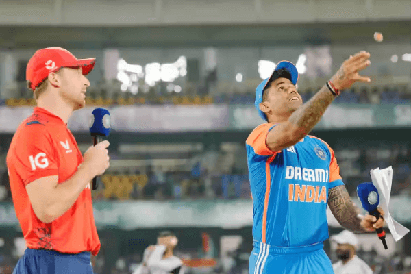 इंग्लैंड ने तीसरे टी20 में भारत को 26 रनों से हराया, सीरीज में बनाई 2-1 की बढ़त