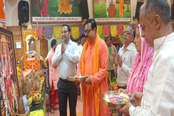 प्रेम प्रकाश आश्रम में देवी भागवत महापुराण कथा: देवी ही समस्त जगत की जननी और रक्षक : स्वामी विशोकानंद भारती