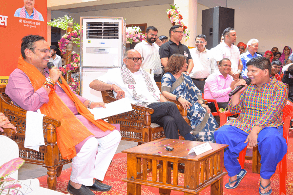 विशेष योग्यजन बहनों ने मुख्यमंत्री भजनलाल शर्मा को बांधी राखी, “विशेष योग्यजन बहन सम्मान दिवस” पर हुआ भावनात्मक आयोजन