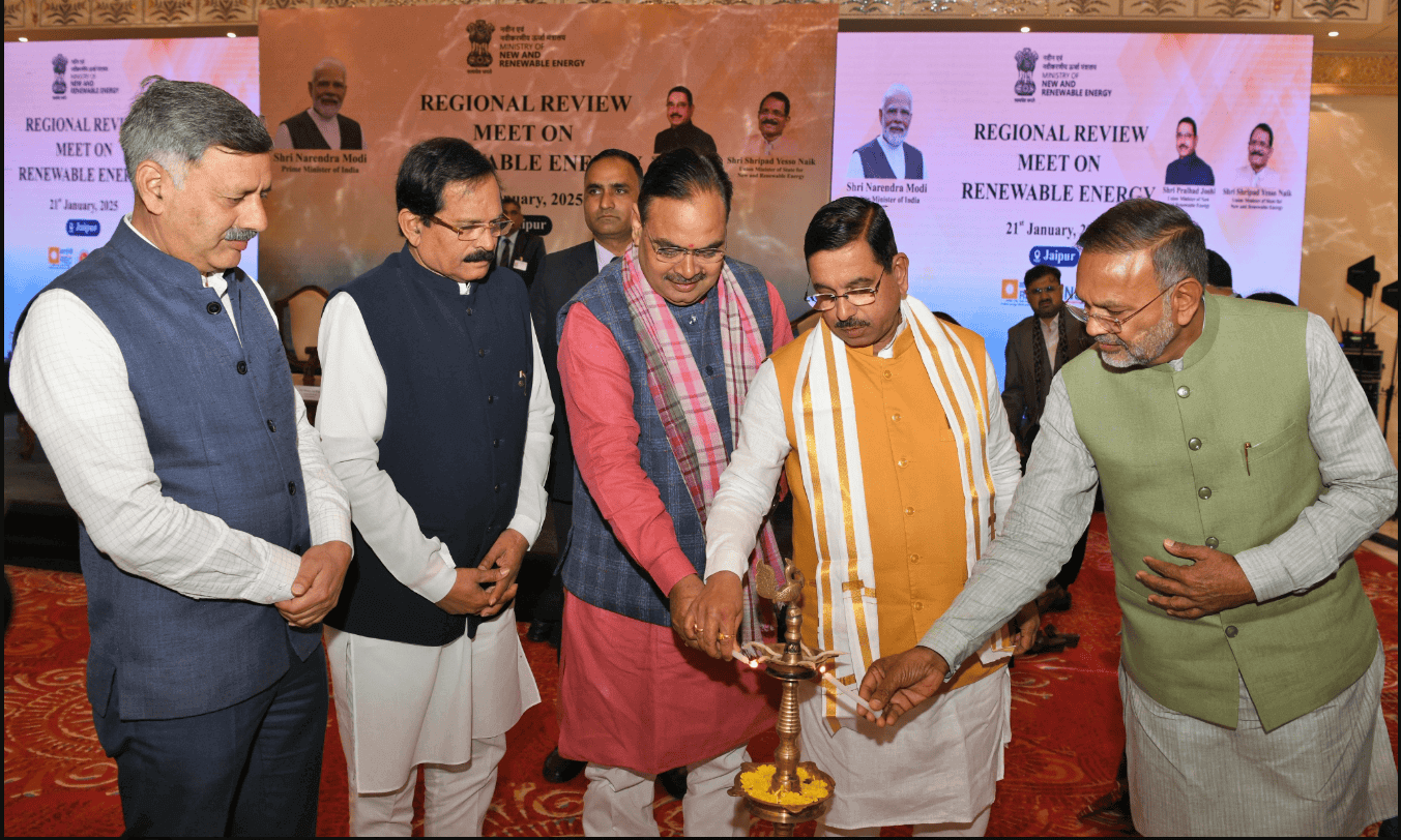 फ्री बिजली देने वाले राज्यों पर केंद्रीय ऊर्जा मंत्री जोशी ने उठाए सवाल, पीएम सूर्य घर योजना को बताया समाधान