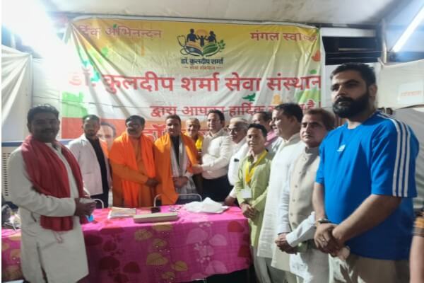 पुष्कर में 45 दिवसीय अस्थाई चिकित्सालय की सेवा देख अचंभित हुए पूर्व आरटीसी के अध्यक्ष धर्मेंद्र राठौर