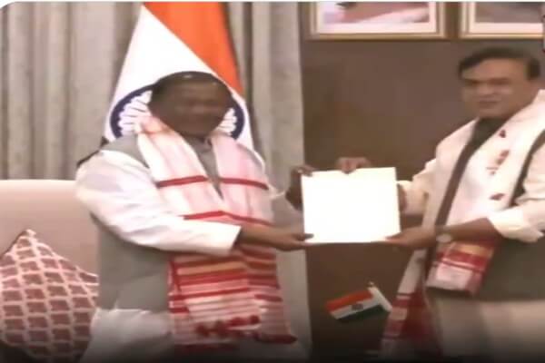 असम में शपथग्रहण 11 मई के बाद, हिमंत बिस्वा सरमा ने राज्यपाल को सौंपा इस्तीफा
