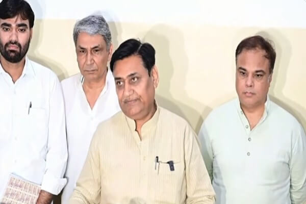 कांग्रेस प्रदेश अध्यक्ष डोटासरा का सरकार पर हमला, बोले- OBC रिपोर्ट के बिना भी हो सकते हैं पंचायत चुनाव