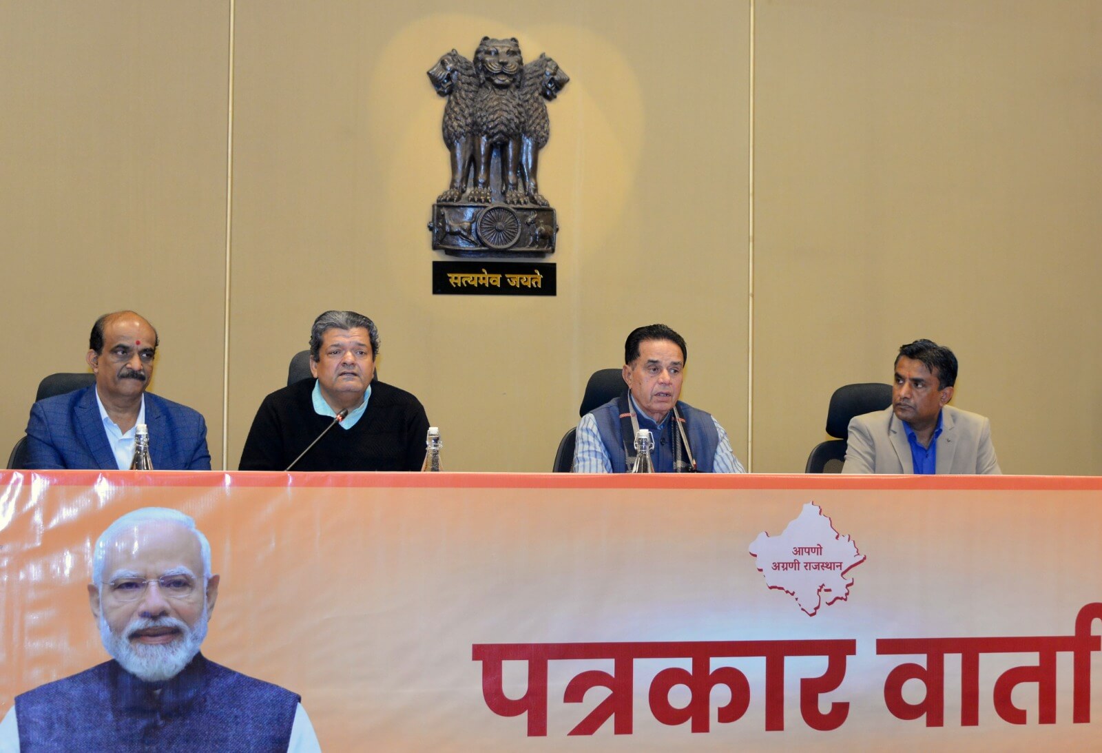 कैबिनेट बैठक में बड़ा फैसला: 11 कानूनों से सजा हटाकर पेनल्टी लागू, अनुकंपा नियुक्ति और वेटिंग लिस्ट अवधि बढ़ी