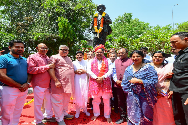 मुख्यमंत्री भजनलाल शर्मा ने महात्मा ज्योतिबा फुले की जयंती पर दी श्रद्धांजलि