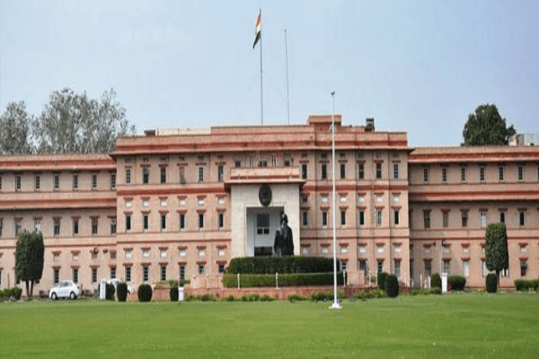 26 IAS अधिकारियों के तबादले, 2 अधिकारियों को अतिरिक्त कार्यभार