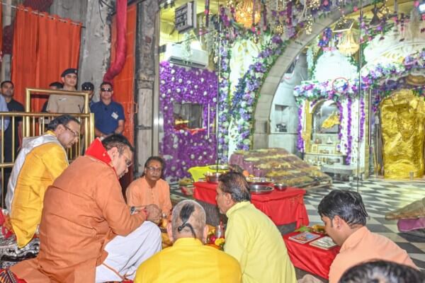 मुख्यमंत्री भजनलाल शर्मा ने मेहंदीपुर बालाजी के किए दर्शन: प्रदेशवासियों की सुख-समृद्धि और आरोग्यमय जीवन की कामना
