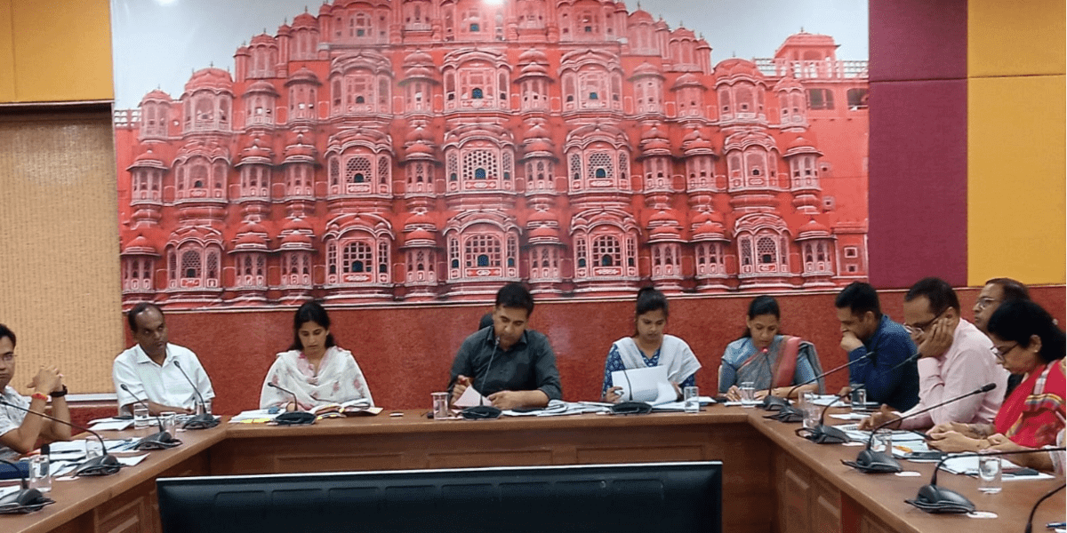 मौसमी बीमारियों की रोकथाम के लिए कलक्टर ने दिए सख्त निर्देश, 25 अक्टूबर तक सघन फॉगिंग अभियान चलाने का आदेश