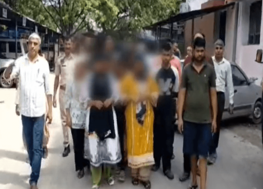 एस्कॉर्ट सर्विस गैंग पर पुलिस की बड़ी कार्रवाई, 7 महिलाएं और 3 दलाल गिरफ्तार