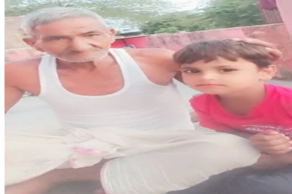 अलवर में पतंग लूटते समय बोरवेल में गिरा 10 साल का बच्चा, 40 फीट गहराई में फंसा, लंबी मशक्कत के बाद सकुशल निकाला