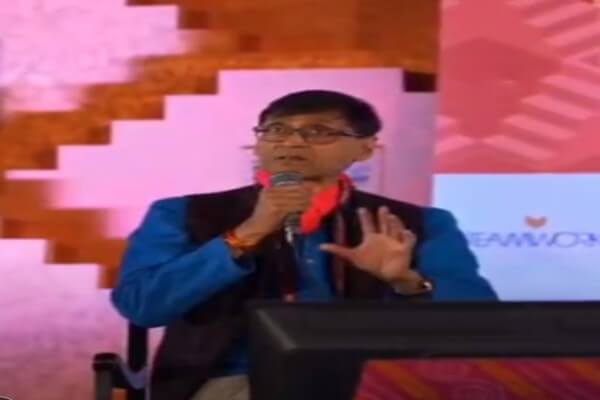 जयपुर लिटरेचर फेस्टिवल में ‘गांधी–सावरकर–जिन्ना’ सत्र: परांजपे बोले—मतभेदों के बावजूद गांधी और सावरकर दोनों ‘स्वराज’ के थे समर्थक