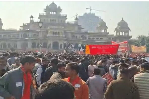 जयपुर में सरकारी और संविदा कर्मचारियों का बड़ा प्रदर्शन, सिविल लाइंस फाटक तक कूच