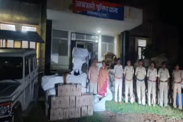 जंगल में पकड़ी नकली अंग्रेजी शराब फैक्ट्री, आबकारी विभाग ने की जब्त भारी मात्रा में अवैध सामग्री, मुख्य आरोपी फरार