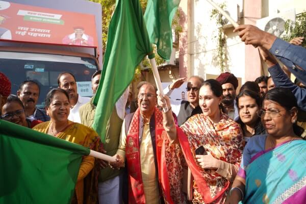 उप मुख्यमंत्री दीया कुमारी ने विकास रथों को दिखाई हरी झंडी, कहा— ‘2 साल का रिपोर्ट कार्ड जनता के सामने, कांग्रेस के आंकड़े आज भी नदारद’