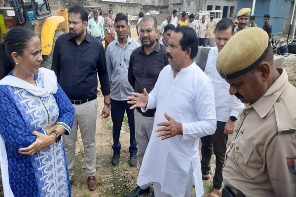 धन्ना तलाई ट्रीटमेंट प्लांट में अनियमितता पर टोंक कलक्टर सख्त, इंजीनियरों को लगाई फटकार