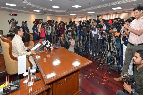 मुख्यमंत्री भजनलाल शर्मा ने प्रधानमंत्री मोदी का आभार जताया, कहा- जीएसटी निर्णय से आमजन और किसानों को मिलेगा लाभ