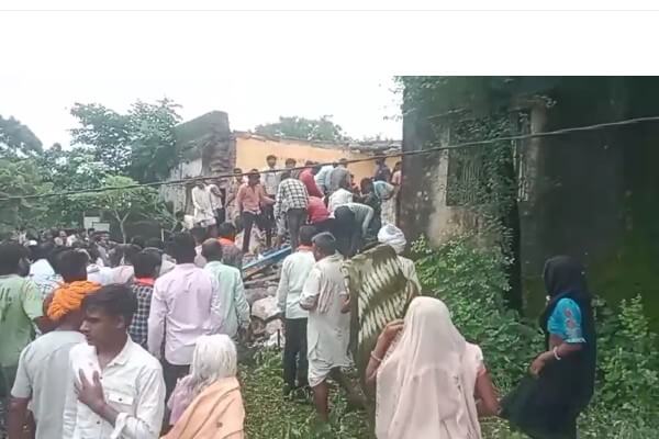 झालावाड़: बारिश से राजकीय उच्च प्राथमिक विद्यालय पीपलोदी का भवन ढहा, 7 बच्चों की मौत, 10 गंभीर बच्चों को झालावाड़ किया रेफर