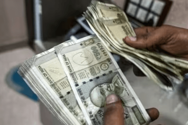 केंद्रीय कर्मचारियों के लिए बड़ी राहत: DA-DR 60% हुआ, 1 जनवरी 2026 से लागू