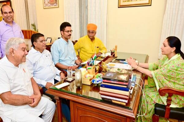 उप मुख्यमंत्री दिया कुमारी से जनप्रतिनिधियों की मुलाकात, विकास और जनसमस्याओं पर हुई चर्चा