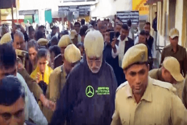 उदयपुर: फिल्म निर्देशक विक्रम भट्ट और उनकी पत्नी श्वेतांबरी 7 दिन के पुलिस रिमांड पर, 30 करोड़ की कथित धोखाधड़ी का मामला