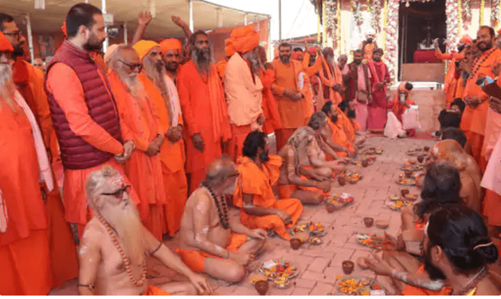 महाकुंभ से अखाड़ों की विदाई शुरू, पंचायती अखाड़ा महानिर्वाणी ने की नई विधायिका का चुनाव