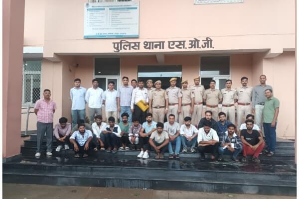 व्हाट्सऐप पर ‘बॉस’ बनकर 5.30 करोड़ की ठगी, राजस्थान पुलिस ने 17 साइबर अपराधी दबोचे