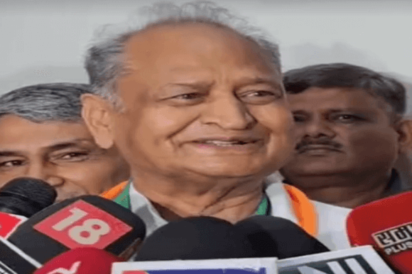 पूर्व मुख्यमंत्री गहलोत बोले: CM भजनलाल शर्मा से मेरी हमदर्दी है, उन्हें पंडित भजनलाल जैसा सौभाग्य मिला