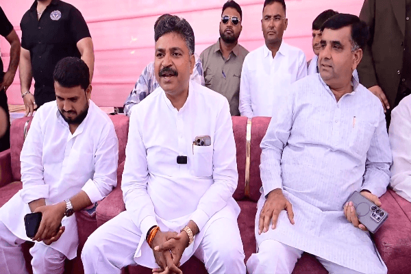 नेता प्रतिपक्ष टीकाराम जूली का भाजपा पर हमला: “पचपदरा रिफाइनरी में आग सरकार की लापरवाही, जल्दबाजी में उद्घाटन पर सवाल”