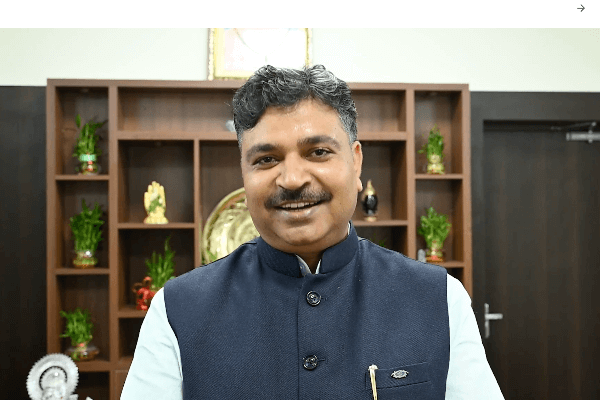 गौशाला अनुदान में देरी पर टीकाराम जूली का हमला — “जनता को बरगलाने की बजाय मंत्री कमियां सुधारें”