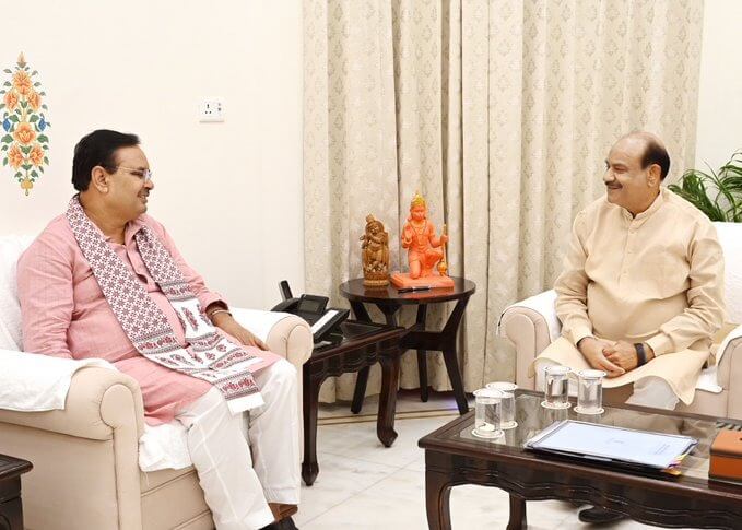 लोकसभा अध्यक्ष ओम बिड़ला ने मुख्यमंत्री शर्मा से शिष्टाचार की मुलाकात