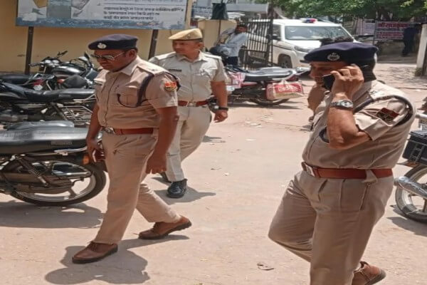 करौली के स्कूल में दिनदहाड़े फायरिंग, युवक घायल; नामजद आरोपियों की तलाश में पुलिस