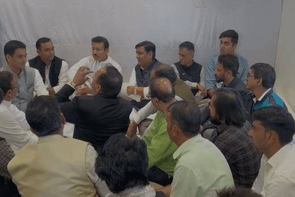 मंत्री राज्यवर्धन सिंह राठौड़ के पिता के निधन पर कांग्रेस अध्यक्ष गोविंद सिंह डोटासरा ने दी श्रद्धांजलि