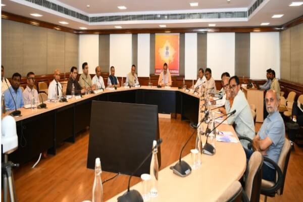 सर्वदलीय बैठक में मुख्यमंत्री भजनलाल शर्मा का आश्वासन: प्रदेश में पर्याप्त स्टॉक, कालाबाजारी पर सख्त कार्रवाई