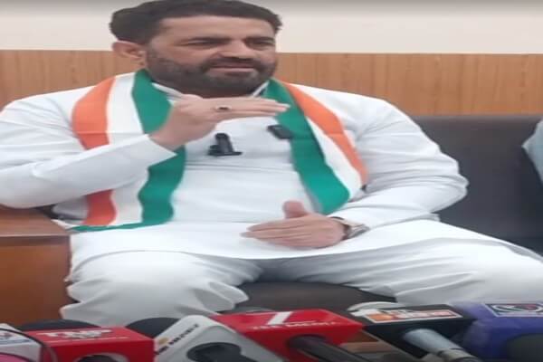 अमीन पठान का भाजपा सरकार पर हमला, बोले- राजनीति का अखाड़ा बनी क्रिकेट, खिलाड़ियों की हो रही उपेक्षा