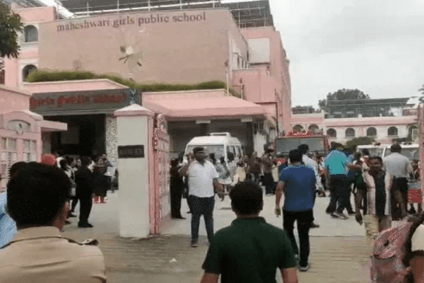 जयपुर: MGPS स्कूल को बम से उड़ाने की धमकी, बच्चों को सुरक्षित बाहर निकाला गया, पुलिस व बम स्क्वॉड जांच में जुटे