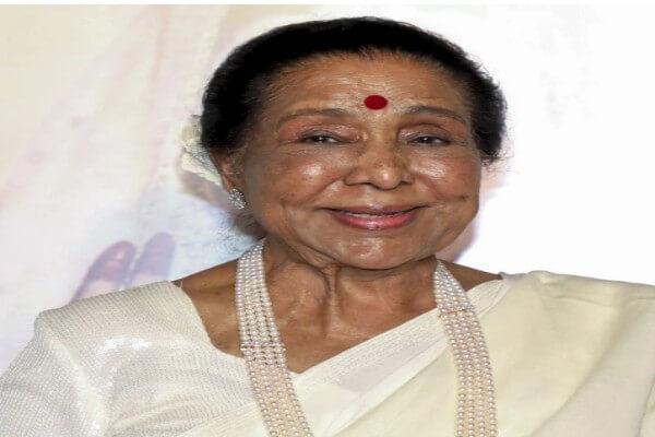 गायिका आशा भोसले का निधन, 92 वर्ष की उम्र में ली अंतिम सांस