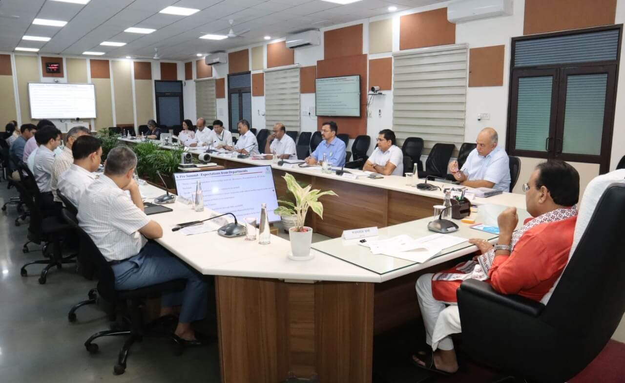 विभागीय प्री समिट आयोजन से राइजिंग राजस्थान की समीक्षा बैठक,राइजिंग राजस्थान के आयोजन को मिलेगी मजबूती, निवेश अनुकूल हो विभागों की नवीन नीतियों का निर्माण: भजनलाल शर्मा