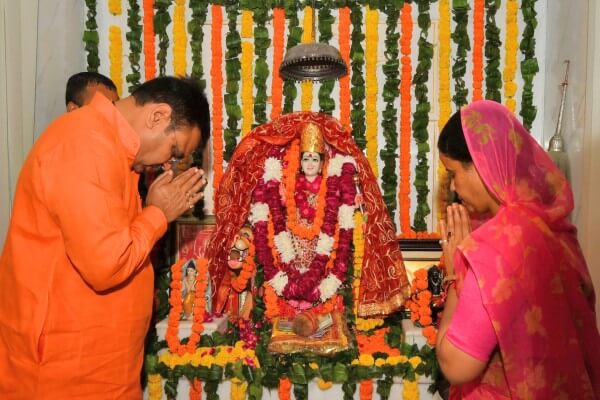मुख्यमंत्री भजनलाल शर्मा ने नवरात्र स्थापना पर की पूजा-अर्चना, प्रदेश की खुशहाली की कामना