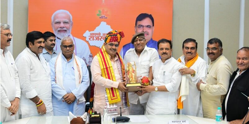 मुख्यमंत्री भजनलाल शर्मा से खटीक समाज के प्रतिनिधिमंडल ने की शिष्टाचार भेंट, योजनाओं का लाभ लेने का आह्वान