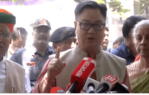 कांग्रेस के राष्ट्रीय अध्यक्ष खड़गे के बयान पर भाजपा की चुनाव आयोग से शिकायत, किरेन रिजिजू ने मांगी कार्रवाई