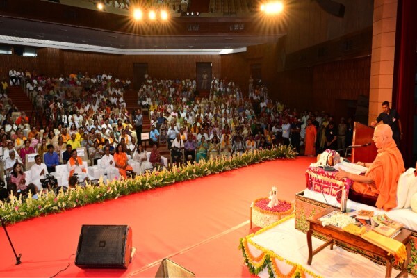 मुख्यमंत्री भजनलाल शर्मा ने जयपुर में हनुमान कथा का किया श्रवण, कहा—दुनिया में बढ़ रही भारतीय संस्कृति और सनातन परंपरा की पहचान