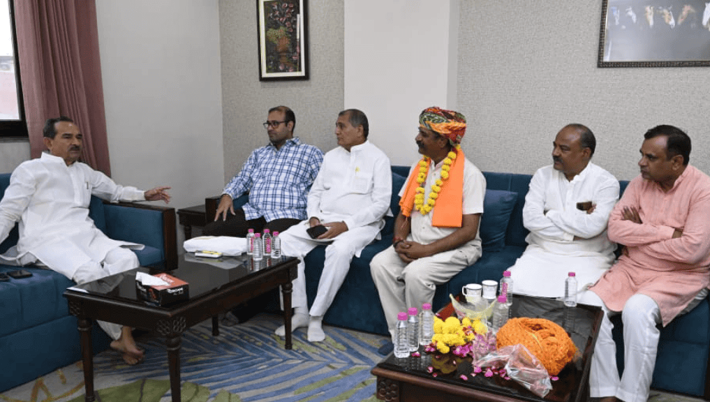 रामगढ़ उपचुनाव: भाजपा प्रत्याशी सुखवंत सिंह को मिला निर्दलीय निर्मल सुरा का समर्थन