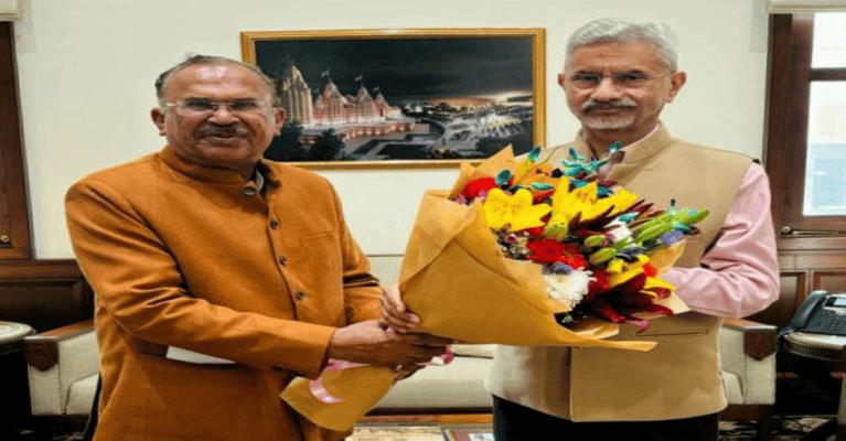 अजमेर में बनेगा पासपोर्ट सेवा केंद्र, वीजा प्रक्रिया होगी सरल, अवैध बांग्लादेशियों की समस्या का होगा समाधान: देवनानी की विदेश मंत्री से भेंट