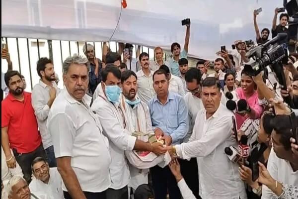 झालावाड़ पीपलोदी स्कूल हादसा: नरेश मीणा ने 15 दिन बाद तोड़ा अनशन, बोले- "संघर्ष खत्म नहीं होगा"