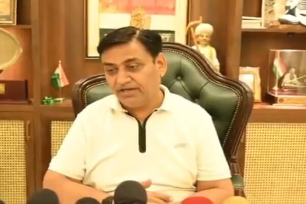 आम आदमी पार्टी पर कांग्रेस प्रदेश अध्यक्ष डोटासरा का हमला, बोले- भ्रष्टाचारियों का जमावड़ा थी पार्टी, अब बिखर गई