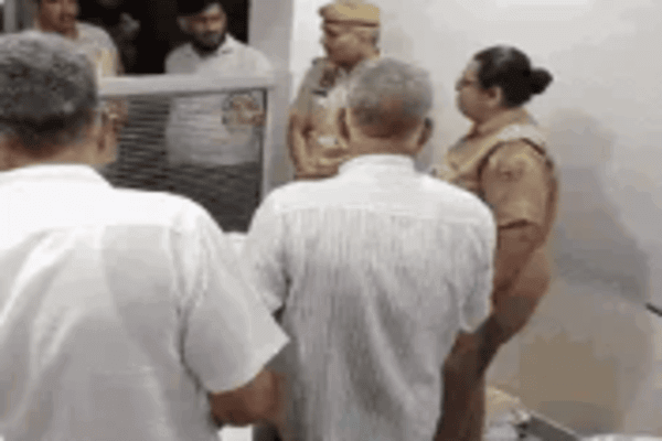 जयपुर ई-मित्र पर फर्जी डिग्री रैकेट का भंडाफोड़: 700 फर्जी डिग्रियां, 10 करोड़ का घोटाला,एसआईटी की जांच जारी
